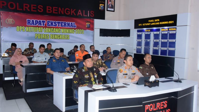 Bupati Bengkalis diwakili Asisten I Andris Wasono Ikuti Rapat Kesiapan Pengamanan Idul Fitri 1444 Hijriyah Secara Virtual