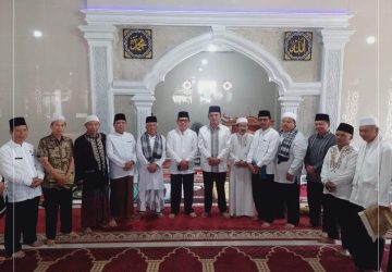Pemkot Laksamana dan Pimpin Tim Safari Jumat di Masjid Taqwa Karya Bakti Pondok Tinggi