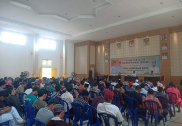 Suwandi,S.Sos Saat Memimpin Rapat Bersama Petugas Pengawas Kebersihan “Tentang Pembayaran Gaji dan Narasi-narasi Negatif” Yang Telah Beredar di Medsos