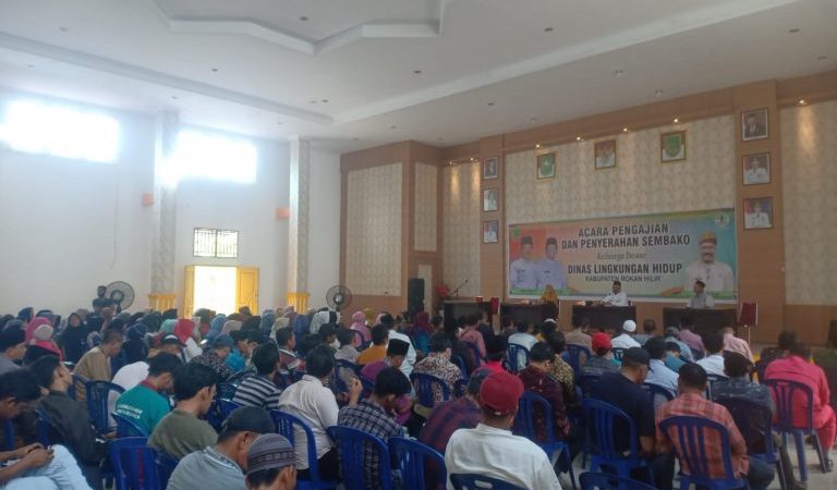 Suwandi,S.Sos Saat Memimpin Rapat Bersama Petugas Pengawas Kebersihan “Tentang Pembayaran Gaji dan Narasi-narasi Negatif” Yang Telah Beredar di Medsos