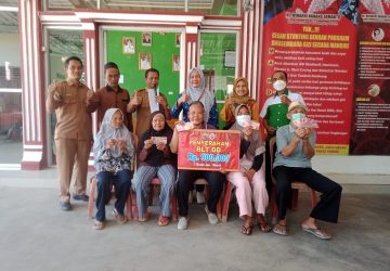 Pemdes Sukabakti Salurkan BLT DD Tahap I Tahun Anggaran 2023, Ini Pesan Camat Palas