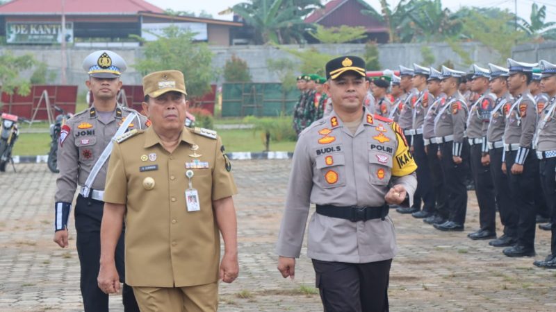 Bupati H Sukiman Pimpin Apel Gelar Pasukan Operasi Ketupat Lancang Kuning 2023 Polres Rohul