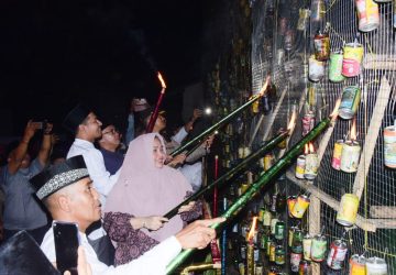 Bupati Bengkalis Kasmarni Buka Festival Lampu Colok di Negeri Junjungan