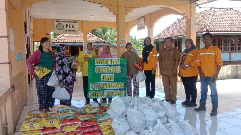 PT Lematang Coal Lestari Bagikan 650 Paket Sembako