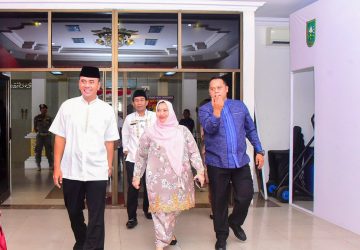 Bupati Kasmarni Hadiri HUT Korem 031/WB ke-64
