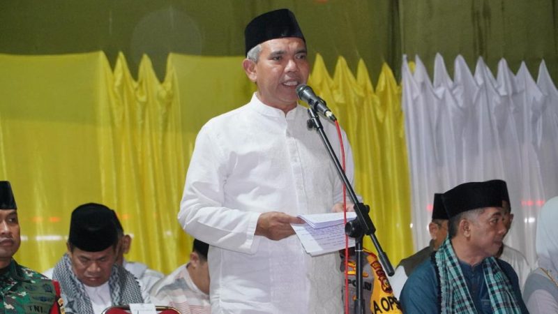 Sambut Malam Takbir Idul Fitri 1444 H, Pj Bupati Kampar Lepas Peserta Kendaraan Hias