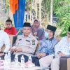 Pj Bupati Kampar Berikan Santunan Anak Yatim Piatu dan Fakir Miskin di Desa Teratak Kecamatan Rumbio Jaya