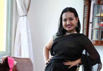 Makan Kulit Babi, Selebgram Lina Mukherjee Terancam 6 Tahun Penjara