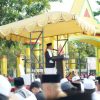 Bupati Inhil HM Wardan Laksanakan Sholat Idul Fitri 1444 H di Lapangan Gajah Mada Tembilahan