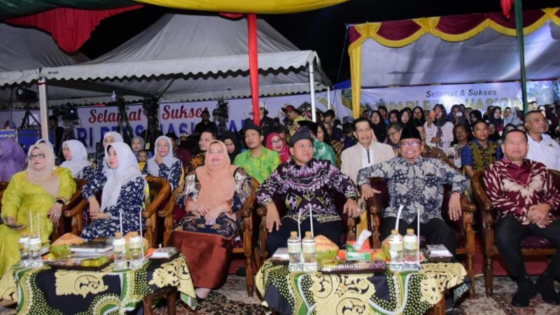 Hadiri Malam Puncak HPN dan HUT ke-77 PWI, Bupati Kasmarni Ucapkan Selamat