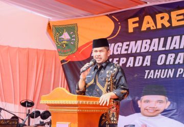 Pada Wisudawan Anak SMKN 1 Kuok, Staf Ahli Bupati Riadel Fitri: Ikuti Kemajuan Tekhnologi yang Pesat Perlu Bekal Ilmu dan Iman Yang Kuat