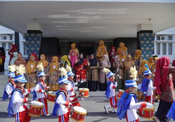 Ribuan Peserta Pawai Karnaval, Peringatan Hari Anak Nasional Kabupaten Kampar Berlangsung Meriah