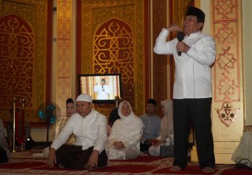Diawali Shalat Subuh Berjama’ah, Bupati dan Wabup Rohul Resmi Lepas Keberangkatan 401 JCH Rohul