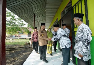 PGRI Kecamatan Pulau Burung Curhat Kepada Bupati Inhil HM WARDAN