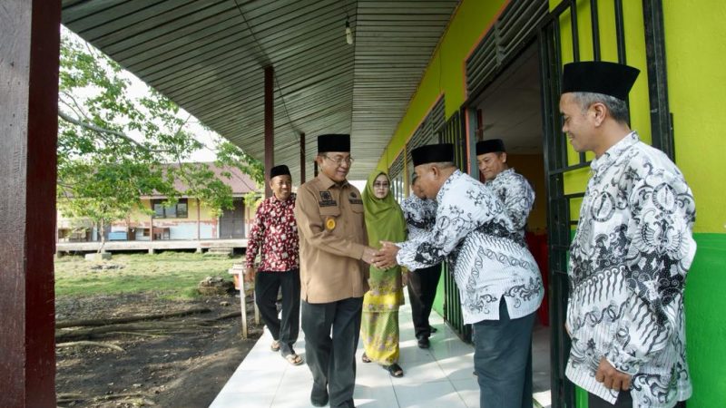 PGRI Kecamatan Pulau Burung Curhat Kepada Bupati Inhil HM WARDAN