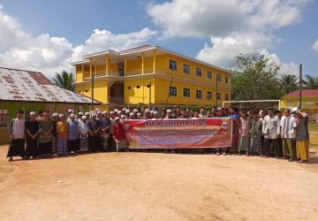 Pengurus dan Santri Ponpes di Kec. Kabun Kab. Rohul Deklarasi Pemilu Damai TH 2024