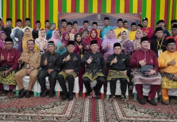 Buka Pembekalan Adat, Bupati Rohil Ajak Calon Penghulu Tidak Lakukan Money Politik