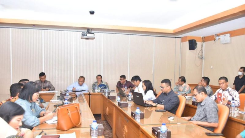 Anggota DPRD Bengkalis Pertanyakan Nasib Guru Honorer pengabdian Belasan Tahun ke Kemendikbud