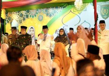 Bupati Inhil HM WARDAN Lepas Sepuluh Ribu Peserta Pawai Takbir Pada Malam Takbir Idul Adha 1444 Hijriyah Tahun 2023