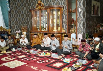 Bupati Inhil HM WARDAN Adakan Haul Keluarga dan Doa Bersama di Kediaman Pribadi jalan Rawa Bening Pekanbaru
