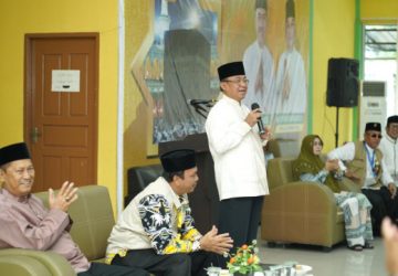 Bupati Inhil HM WARDAN Sambut Kedatangan 365 Jemaah Haji Asal Inhil di Embarkasi Haji Antara Pekanbaru