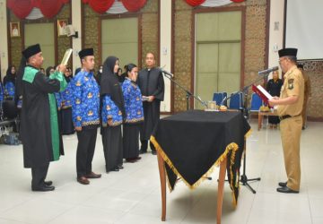 Pj Bupati Kampar Muhammad Firdaus Lantik dan Ambil Sumpah 85 Orang Fungsional Tenaga Pendidik