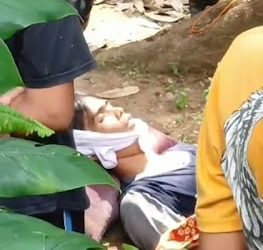 Warga Bukit Selasi Kab Indragiri Hulu Nekat Gantung Diri Dengan Seutas Tali di Pohon Durian