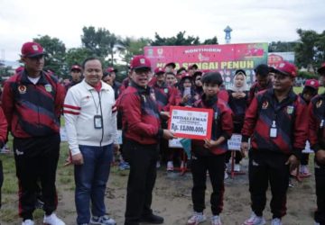 Wako Ahmadi Lepas Kontingen Kota Sungai Penuh untuk Porprov Jambi 2023