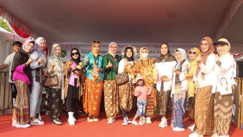 Ikatan Adhyaksa Dharmakarini Gaungkan Kebaya dan Gambo di HUT Adhyaksa