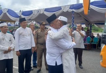 Wakil Bupati Indragiri Hulu Junaidi Rachmat Sambut Jemaah Haji Asal Inhu