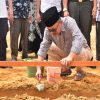 Peletakan Batu Pertama Dalam Pembangunan Mesjid Al-Ikhlas Pandau Jaya, Pj. Bupati Kampar Tegaskan Untuk Selalu Konsisten Dalam Penyelesaian Rumah Ibadah