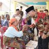 Pj Bupati Apriyadi Tinjau Pembangunan Bedah Rumah Warga di Kecamatan Babat Supat