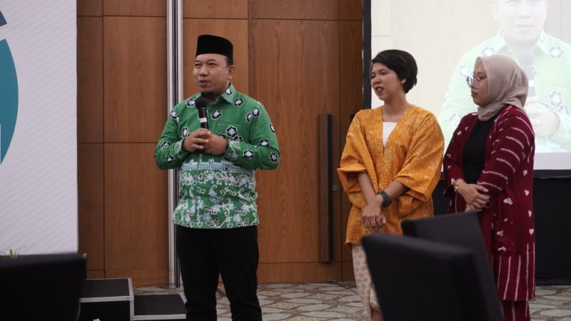 Peringati HUT LTKL ke 6, Wabup Husni Selamat Bekerja Kepala Sekretariat Baru