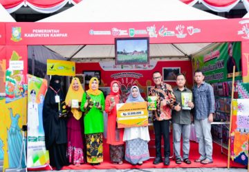 Hadiri Opening Ceremony dan Harvesting BBI dan BBWI, Pj Sekda Kampar Berkat Kerja Sama UMKM Kampar “Kerupuk Lomang Balado” Juara III dalam Ajang Gernas BBI dan BBWI Provinsi Riau