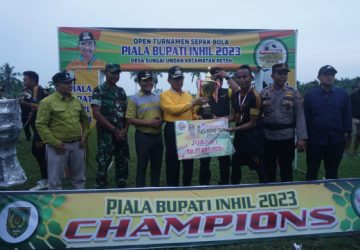 Open Turnamen Sepakbola Piala Bupati Sungai Undan Resmi di Tutup Bupati Inhil HM WARDAN