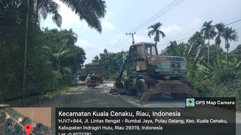 Pekerjaan Jalan  Rengat – Kuala Cinaku Batas Inhil Tahun Anggaran 2023 Diduga Alat Berat Tidak Layak Beroperasi