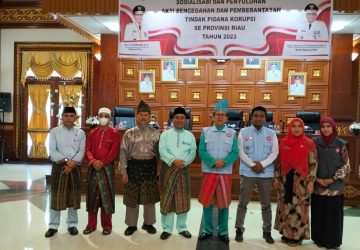 Puluhan Penghulu di Siak Dapat Pendidikan Bahaya Korupsi