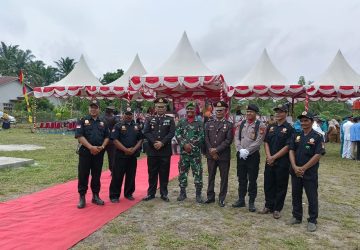 Pokdar Kamtibmas Sektor Kecamatan Lubuk Dalam Mengikuti Upacara HUT RI ke 78