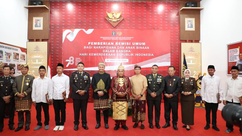 Bupati Nanang Ermanto Hadiri Penyerahan Remisi Umum Untuk Narapidana di Lapas Kelas II A Kalianda