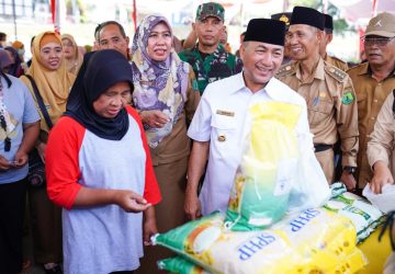 Pemkab Muba Keluarkan 10 Ton Beras Dalam Operasi Pasar