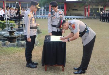 Kapolres Muara Enim Pimpin Gelar Sertijab Kapolsek Semendo