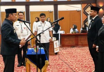 Pj Wali Kota Pekanbaru Serahkan SK 347 Pejabat Fungsional