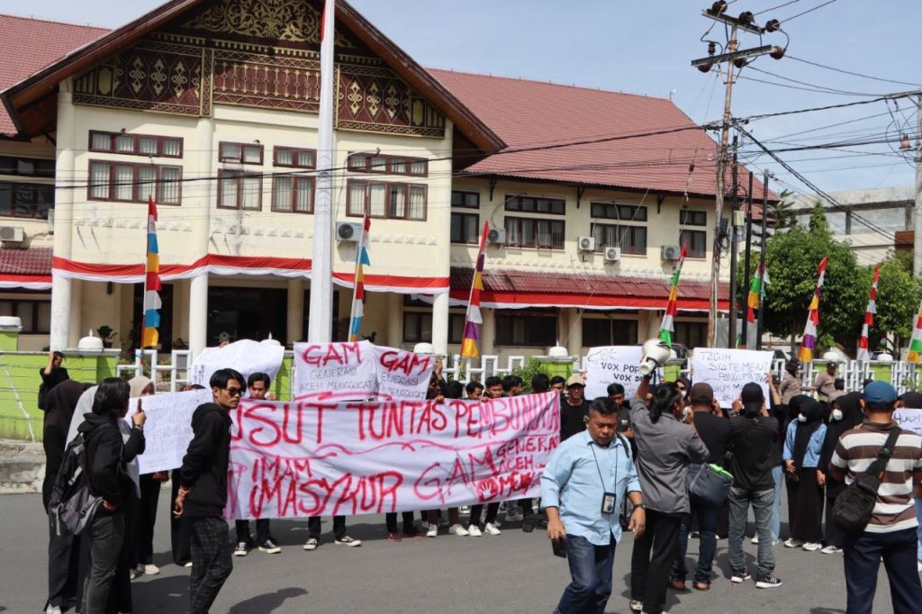 Puluhan Personel Polres Aceh Barat Laksanakan Pengamanan Aksi Damai