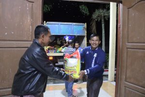 Dinas Sosial Salurkan Bantuan Sembako Bagi Warga Terdampak Banjir