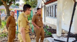 Paska Terbakar, Bupati Lamsel Tinjau Rumah Dinas Camat Penengahan