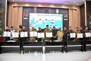 Disaksikan Gubernur Riau dan Kajati Riau, Pj Bupati Kampar Lakukan Penandatangan MoU dengan Kajari Kampar Program Jaga Zapin