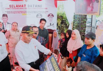Menko PMK Muhadjir Effendy Kunjungi Tanah Merah Siak Hulu, Pj Bupati Paparkan Kondisi Kampar Terkini