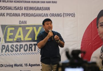 Kedatangan Menteri Hukum dan HAM Fajar B.S Lase di Riau Melakukan Giat Sosialisasi TPPO dan Pelayanan Eazy Passport