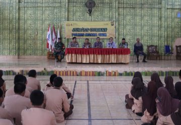 Jumat Curhat Polres Muara Enim Tampung Masukan dari Guru dan Siswa SMA Negeri 2 Muara Enim