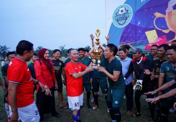 Buka Turnamen Sepakbola Hindoli Cup, Pj Bupati Apriyadi: Junjung Tinggi Sportifitas